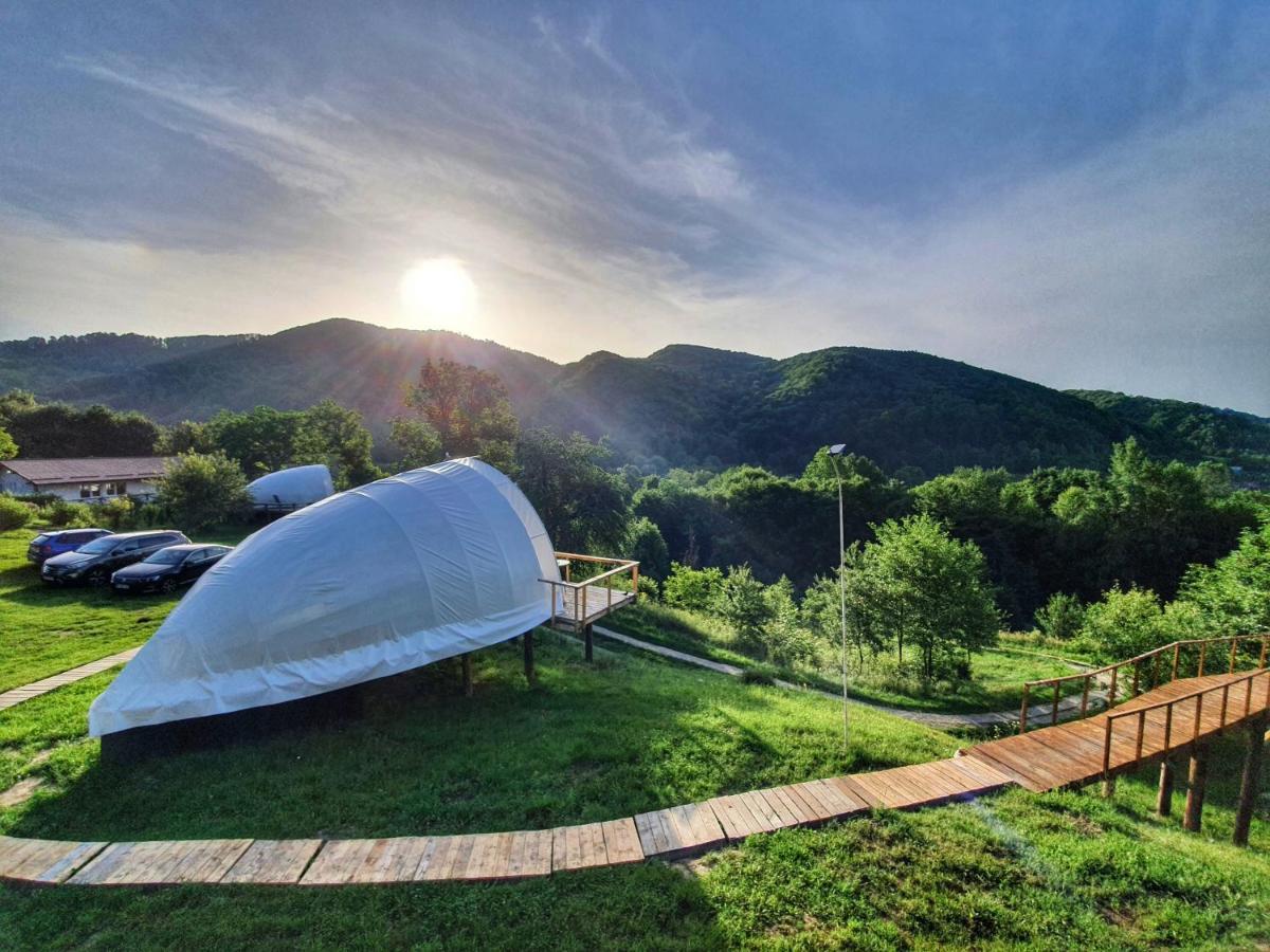 Sunrise Glamping Retreat Ξενοδοχείο Galesu Εξωτερικό φωτογραφία