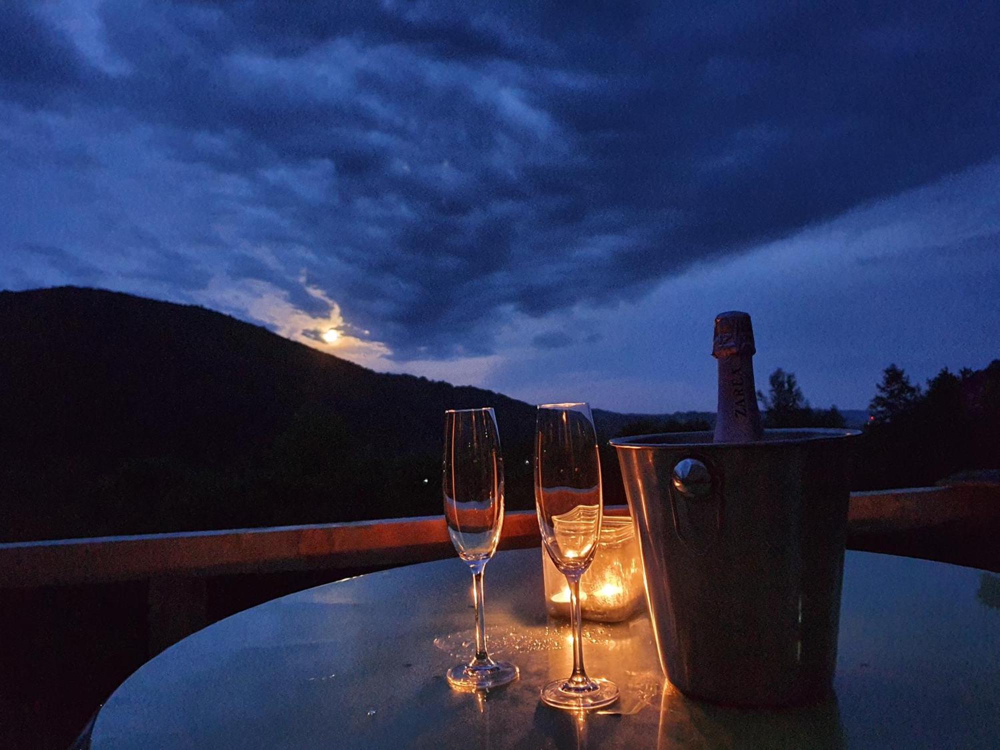 Sunrise Glamping Retreat Ξενοδοχείο Galesu Δωμάτιο φωτογραφία