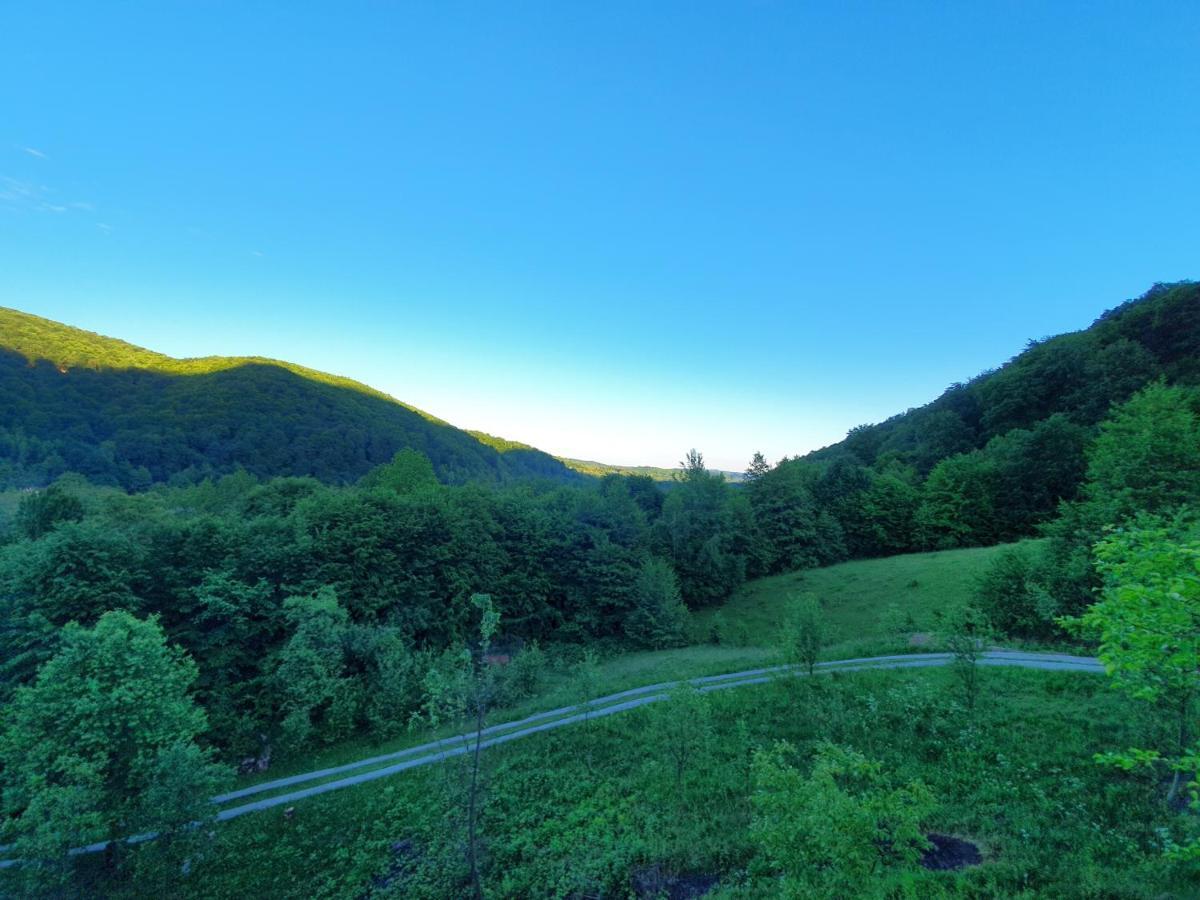 Sunrise Glamping Retreat Ξενοδοχείο Galesu Εξωτερικό φωτογραφία